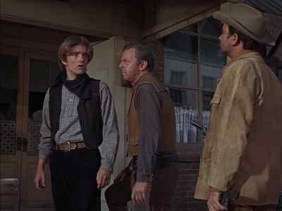 Pat. Look.
Those dudes- - The Time Tunnel