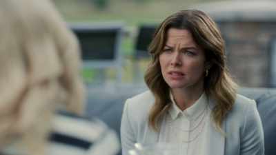 - Patrice?
- Bingo. Yes. - Deadly Wives Club