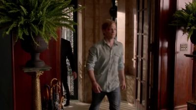 - Patrick.
- Dad. - White Collar