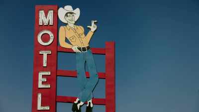 [Patrick on TV] Back here in Wichita,
and we're finding out - Bye Bye Barry