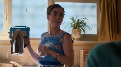 Patrick? Patrick,
shall I make more coffee? - Call the Midwife