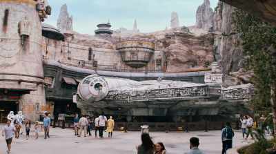 [Patrick] The Millennium Falcon's
Smugglers Run, - Star Wars: Galaxy's Edge - Adventure Awaits