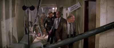 PATROLMAN:
Calling Van Nuys. Calling Van Nuys. - Earthquake