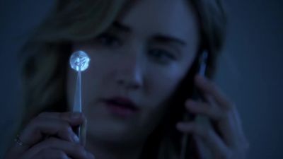 - Patterson.
- I found a bug in Borden's office. - Blindspot