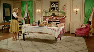 Patty, I can see you. - At Home with Amy Sedaris