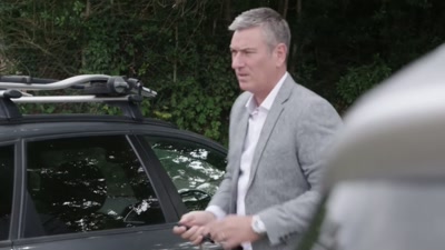 Paul Barton was
a detective superintendent - Killers: Caught on Camera