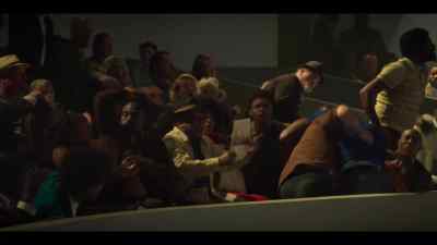 Paul, Colt, break that up!
Get in there! - Fight Night: The Million Dollar Heist