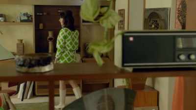 PAULINE: I left
Kenneth in the lounge - Ms Fisher's Modern Murder Mysteries