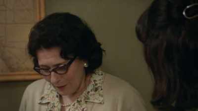 Pauline lent me a book once... - Ms Fisher's Modern Murder Mysteries