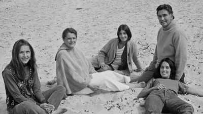 Pauline też nie do końca w to wierzyła. - Joan Baez: I Am a Noise