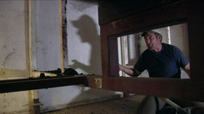 PBHT!
WHAT AM I EATING? - Dirty Jobs
