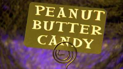 Peanut butter's
a really easy flavor - Halloween Cookie Challenge