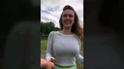 [Pearce indistinctly chatters]
[Sarah and Paisley giggling] - Bad CGI Gator