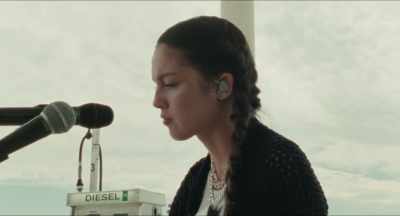 -[pedal clicks]
-[piano, beat, guitar loop] - OLIVIA RODRIGO: driving home 2 u (a SOUR film)