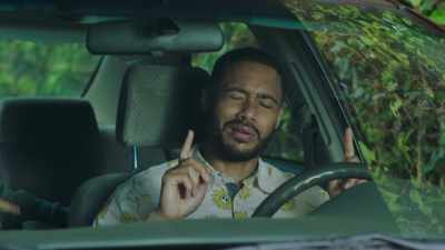 - Pedestrian?
Ma'am, you sleep outside. - Bust Down