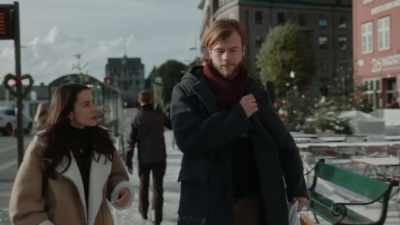 (pedestrian speaking
in foreign language) - My Norwegian Holiday