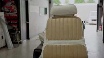 [Pedro]  We got the seat
 for the '71 Cutlass. - Shorty's Dream Shop