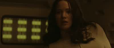 Peeta, will you stay with me? - The Hunger Games: Mockingjay   Part 1