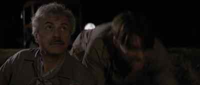 - Peevy... the stake!
- Get down! - The Rocketeer