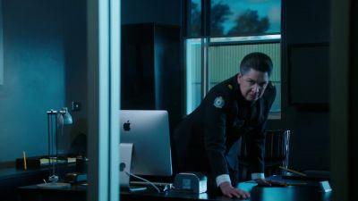 [PENCILS THROWN THROUGH OFFICE DOOR FALLING TO GROUND] - Wentworth