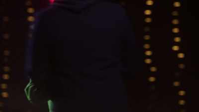 - (Penn): Now she wants a fire. - Let's Meet Again on Christmas Eve