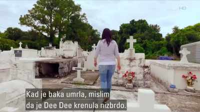 Penso che da quando è morta mia nonna, - Mommy Dead and Dearest