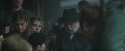 People are dying, Antonina. - The Zookeeper's Wife