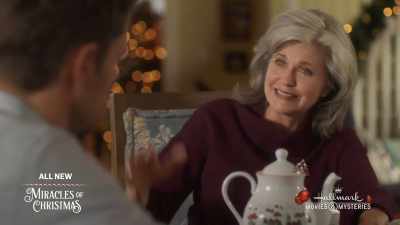 People who are meant
to be together - A Godwink Christmas: Second Chance, First Love