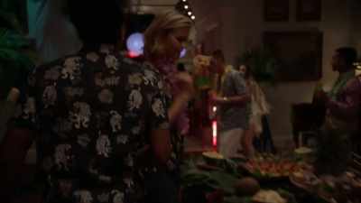 (people chattering and laughing) - Life-Size 2