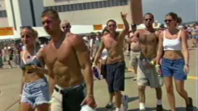 (PEOPLE CHEERING) - Woodstock 99: Peace Love and Rage