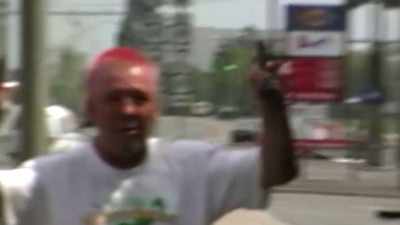 (PEOPLE CHEERING) - Woodstock 99: Peace Love and Rage
