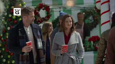 People don't always pick up
where they left off. - Chateau Christmas