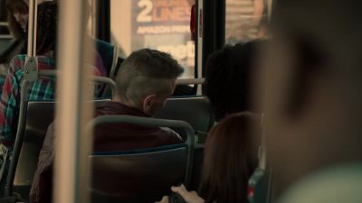 People get buried in their phones. - This Is Us