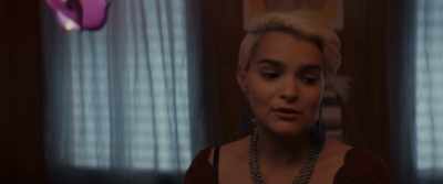 - People have died!
People who can't be replaced. - Tragedy Girls