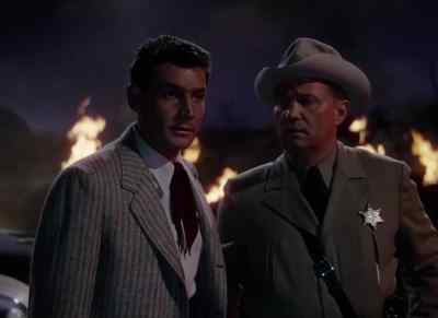 People in town started to follow us. - The War of the Worlds