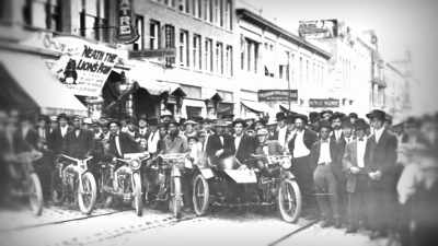 ‐ People love a vibe
and they love an image - The Machines That Built America