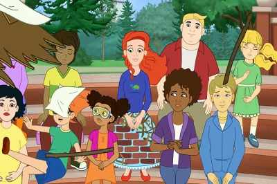 [people murmuring] - The Magic School Bus Rides Again