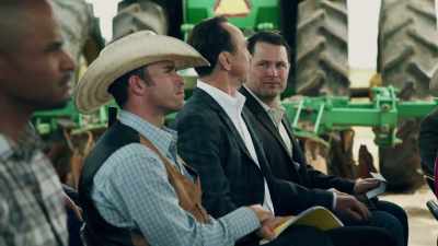 ( people murmuring ) - Queen Sugar