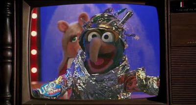 People of Earth do not be alarmed - Muppets from Space