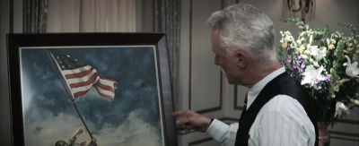 People on the street corners - Flags of Our Fathers