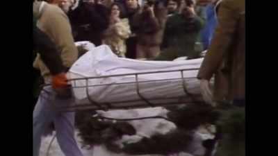 People were out there
in the snow, - John Wayne Gacy: Devil in Disguise