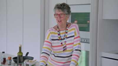 People say it's therapeutic
and it's creative and all that. - Extraordinary Escapes with Sandi Toksvig