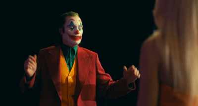 [people screaming, calling out] - Joker: Folie à Deux