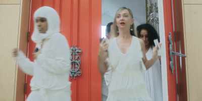 [people screaming] - My Fake Boyfriend