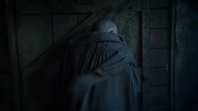 -(PEOPLE SHOUTlNG)
-(SWORDS CLANGlNG) - Game of Thrones
