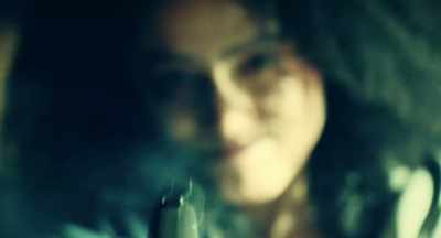 (people speak indistinctly)
(ringing tone) - The Killer