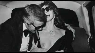 (people speaking in foreign language) - Helmut Newton: The Bad and the Beautiful
