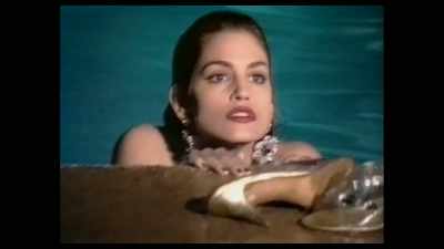 (people speaking in foreign language) - Helmut Newton: The Bad and the Beautiful