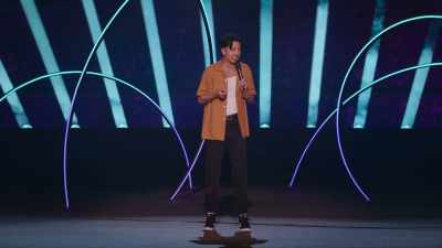People taking a second to decide
which part of that it's okay to laugh at. - Hannah Gadsby's Gender Agenda