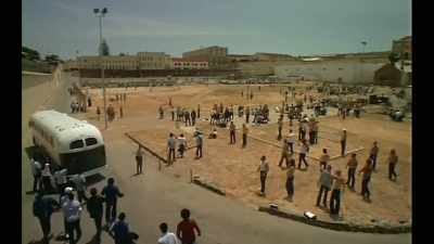 People were
yelling our name, you know, - Inmate #1: The Rise of Danny Trejo